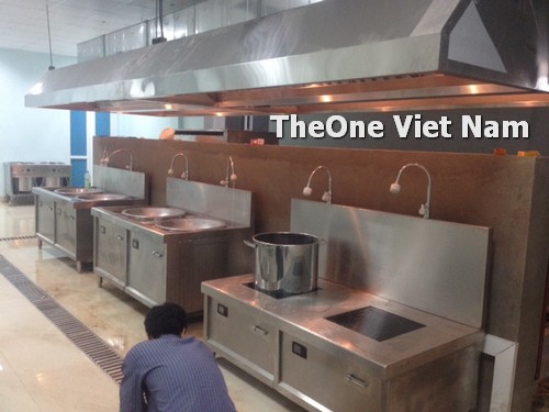 Khu bếp đang hoàn thành